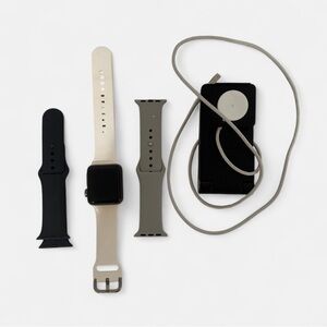 Smartwatch‎ with Interchangeable Bands - Cream, Black, Gray